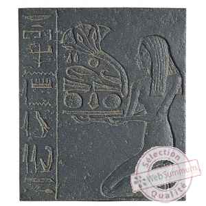 Fragment de la stèle de dédia : la femme Rmngp -PE000644